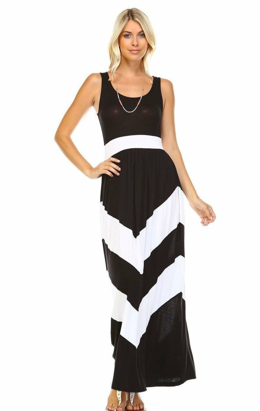 Regular Size * | Zoozie La Sleeveless Long Evening Chevron Maxi Dress Black White Regular Size